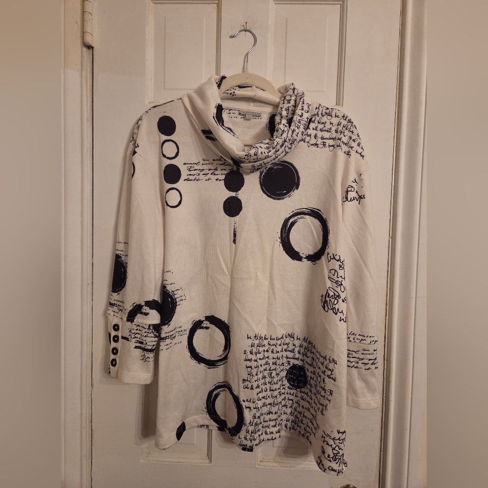 Multiples Monochrome Graphic Top